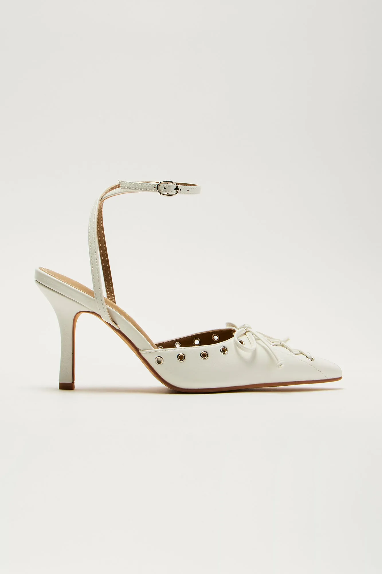Nilah Pumps - White